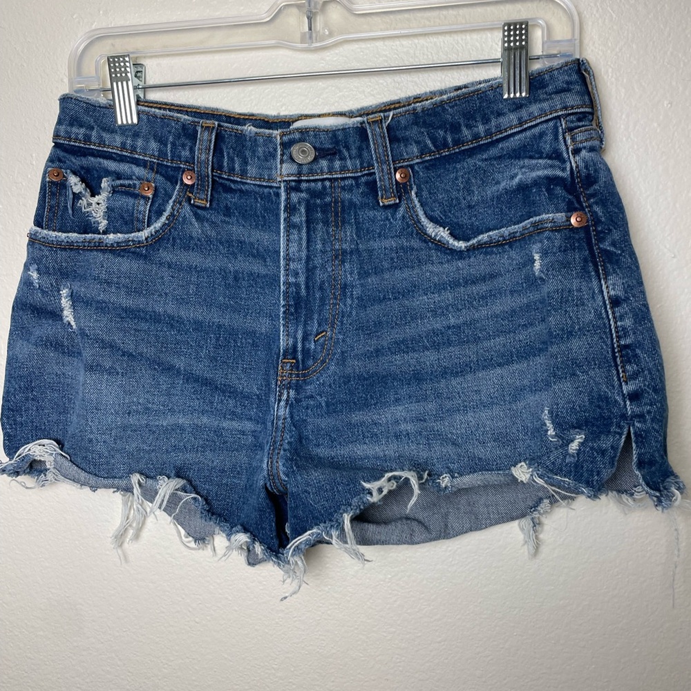 Abercrombie & Fitch The Mom Short Mid Rise